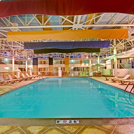 Days Inn By Wyndham Montgomery Near Aum מראה חיצוני תמונה